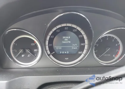 2010 Mercedes-Benz C 300 Luxury 4Matic/Sport 4Matic z USA, uszkodzony, nr VIN WDDGF8BB4AF465492